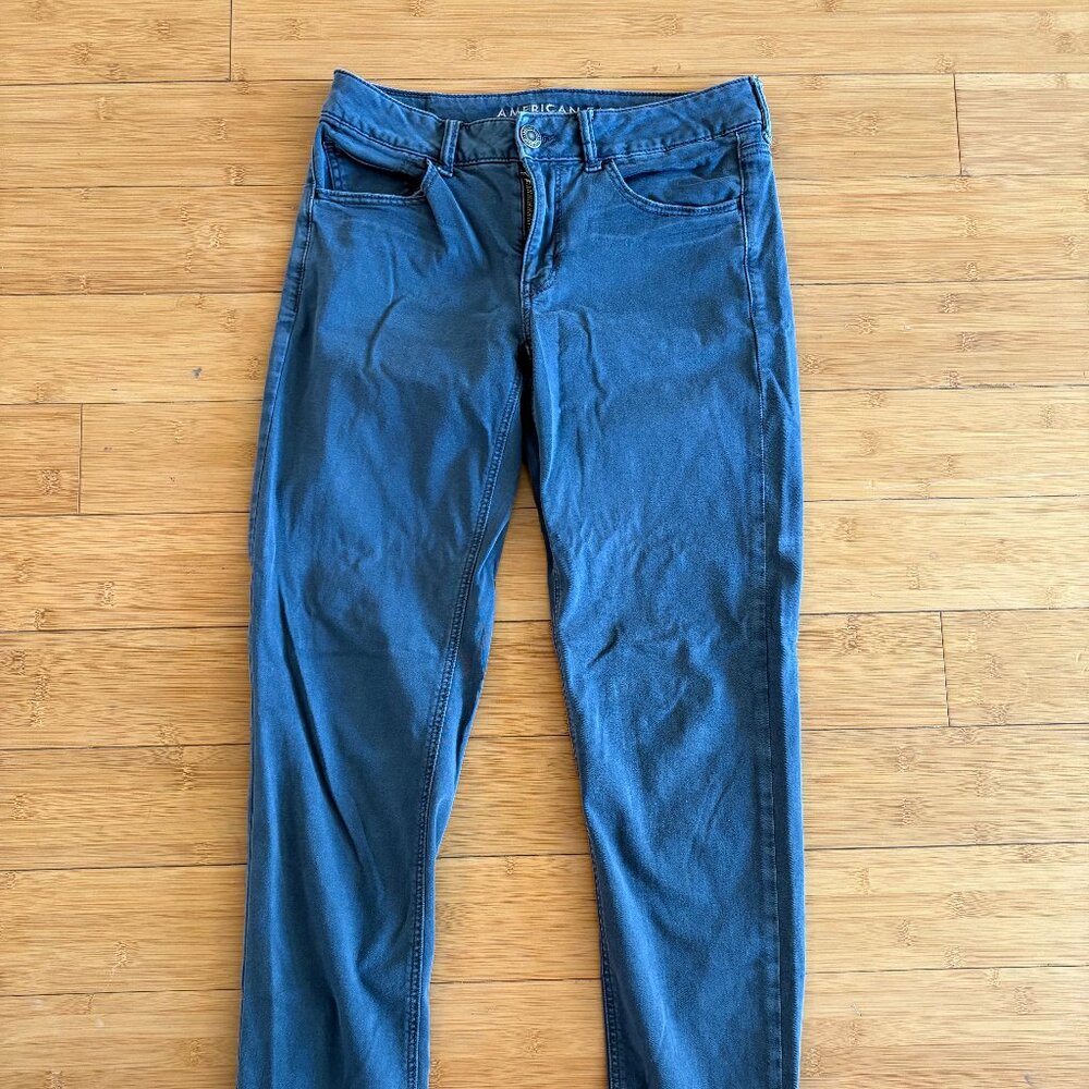 American Eagle Tomgirl SuperStretch Straight Twill Size 4L